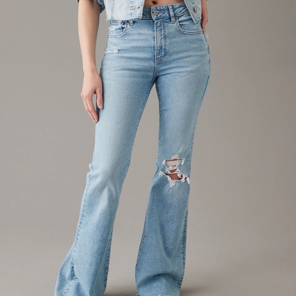 american eagle Next Level Ripped Super High-Waisted Flare Jean size 12